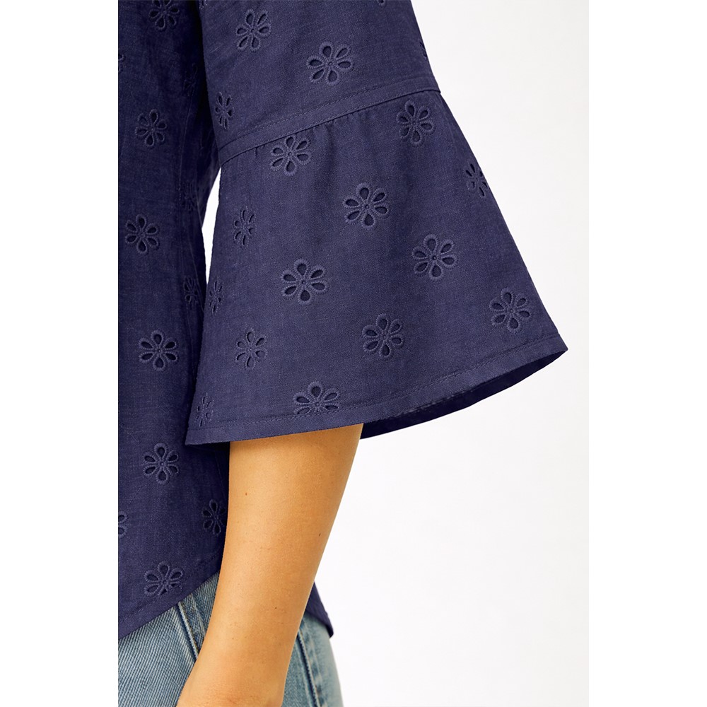 Ragno Blusa donna in cotone sangallo con maniche a campana ds56dw - immagine 4